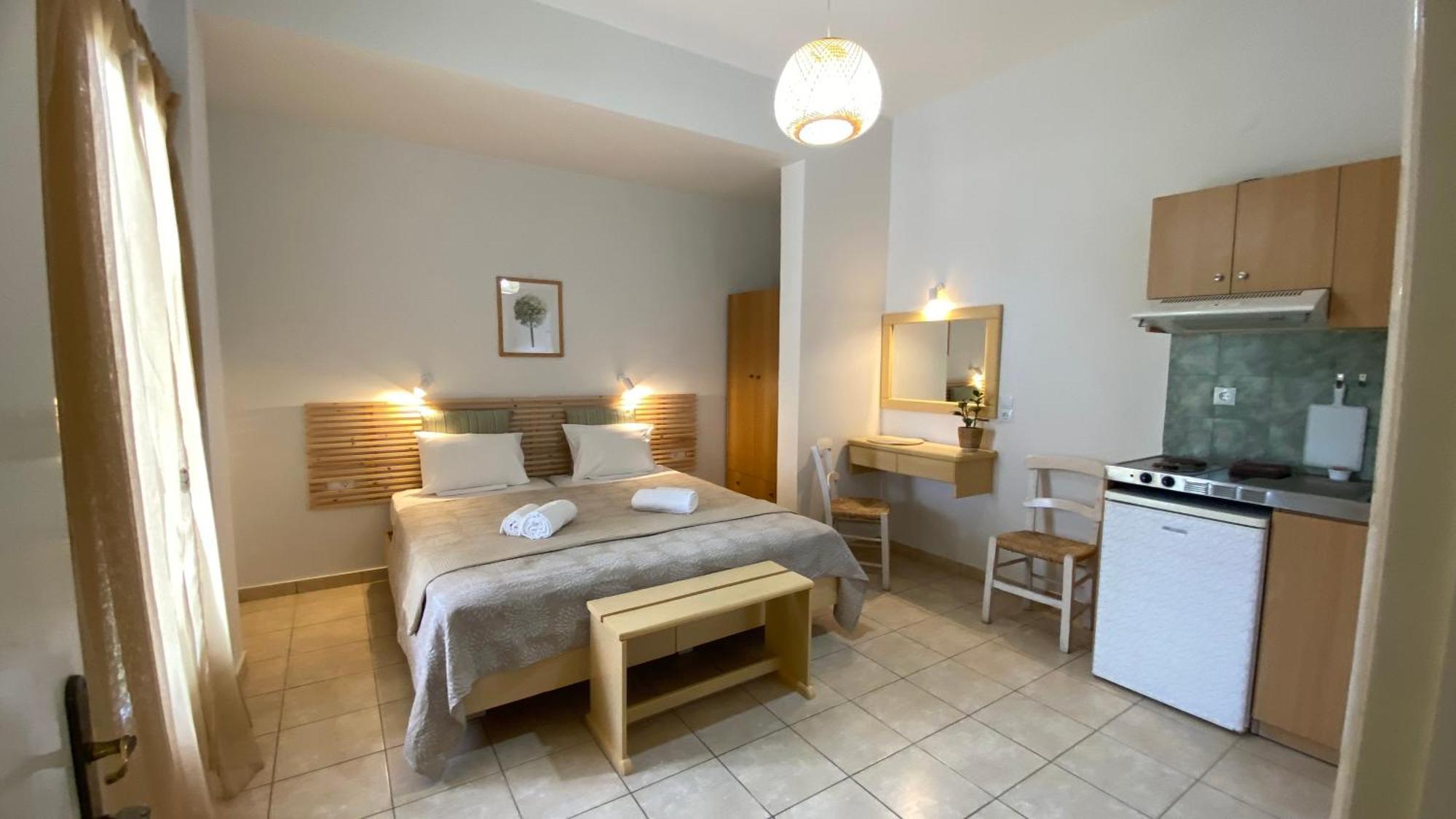 Lemon Art Hotel Apartments Tolón Esterno foto